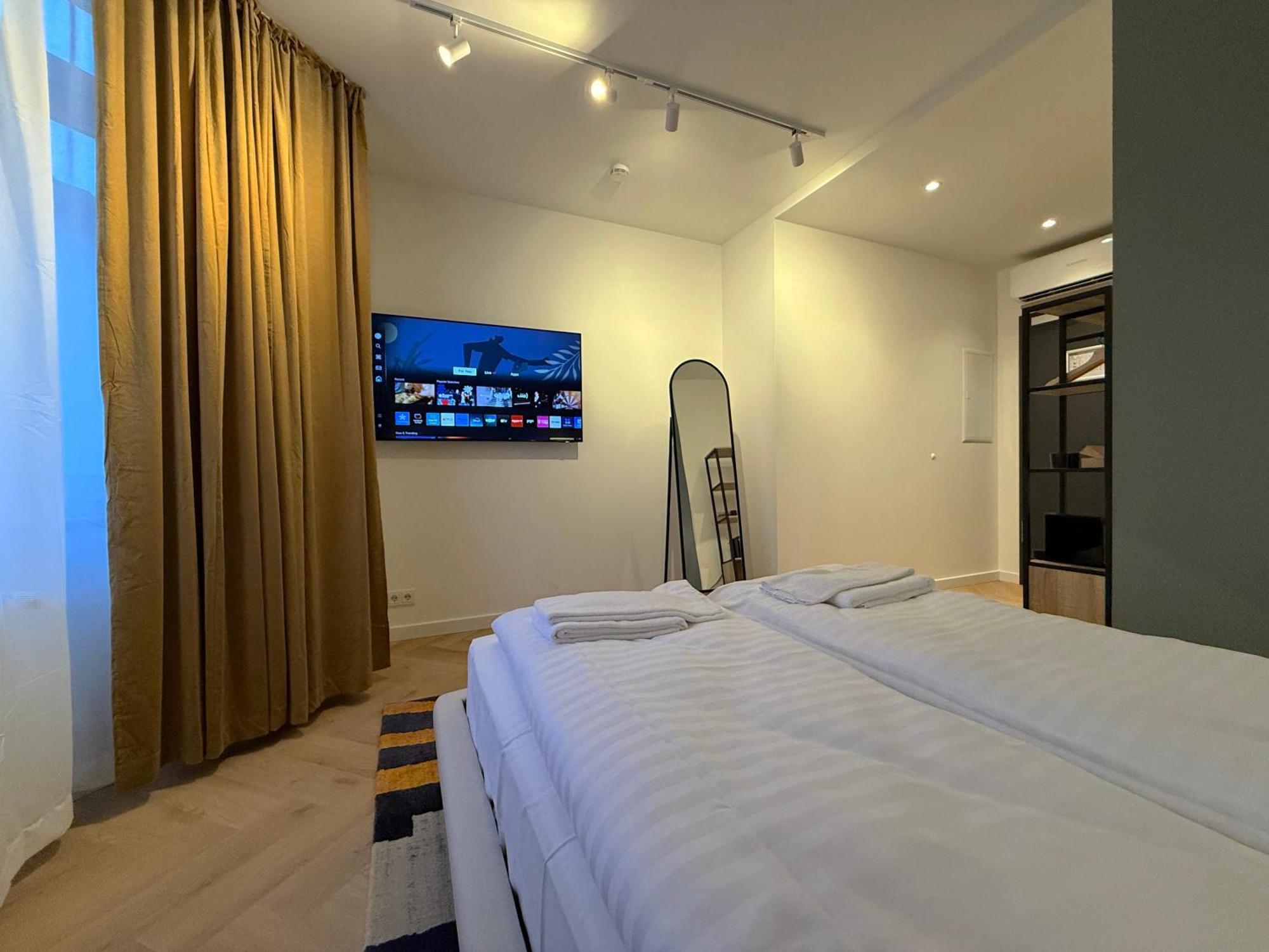 Stayzz By Homyzz - Modern Studios Alsterdorf -Winterhude- Stadtpark Hamburg Exterior foto