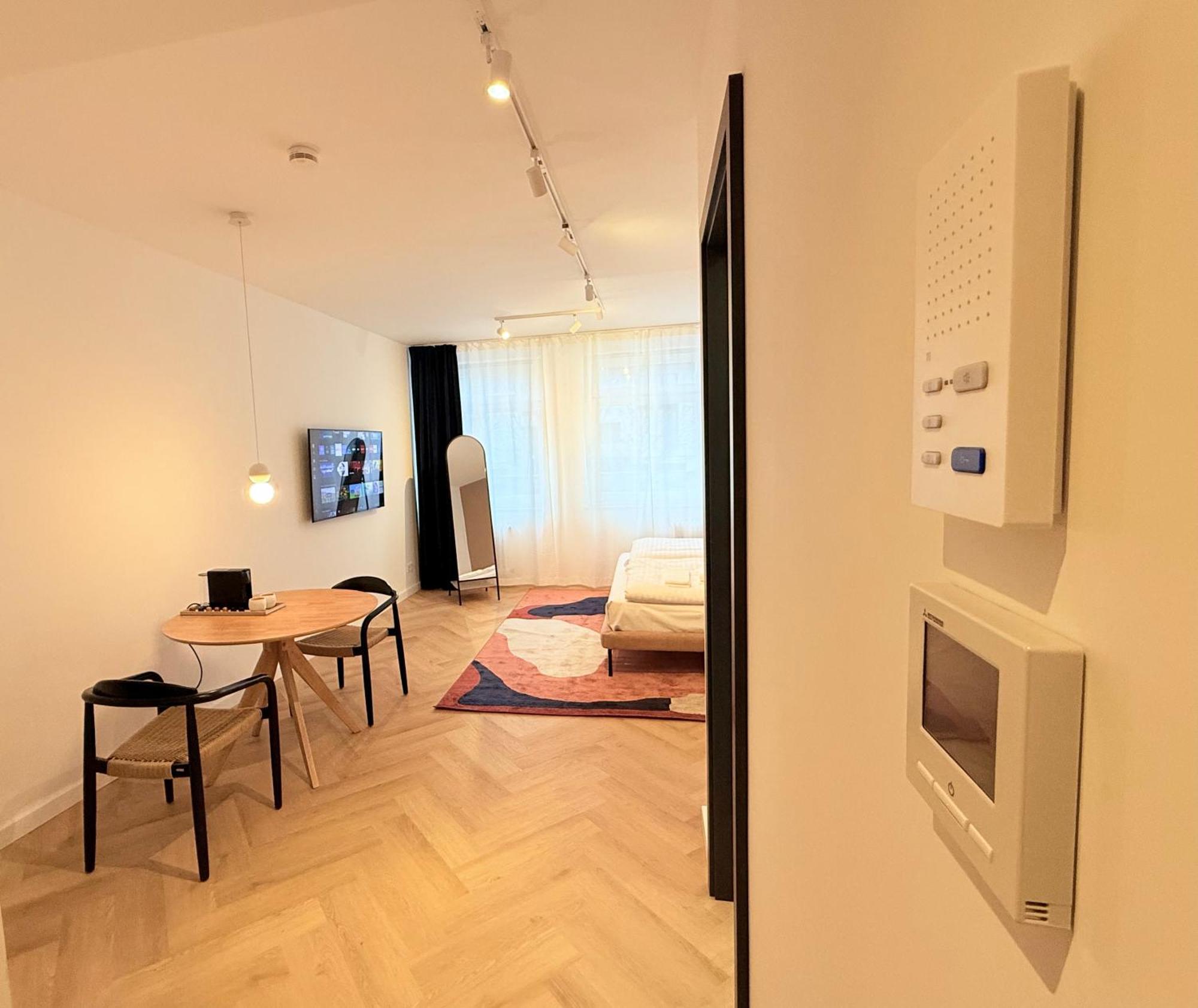 Stayzz By Homyzz - Modern Studios Alsterdorf -Winterhude- Stadtpark Hamburg Exterior foto